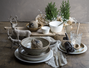 Ecru gedekte tafel landelijke stijl, kersttafel, kerstdecoratie, gedekte tafel