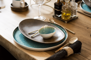 Serviesgoed, gedekte tfel, styling table, blauw-bruin, Hip tafelen to go