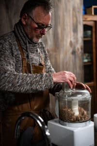 kleine smaakbommetjes, heerlijke bakjes met noten en gedroogde vruchten