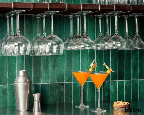 Noble serie glaswerk cocktailglazen: martiniglazen, margaritaglazen, coupes en copaglazen.