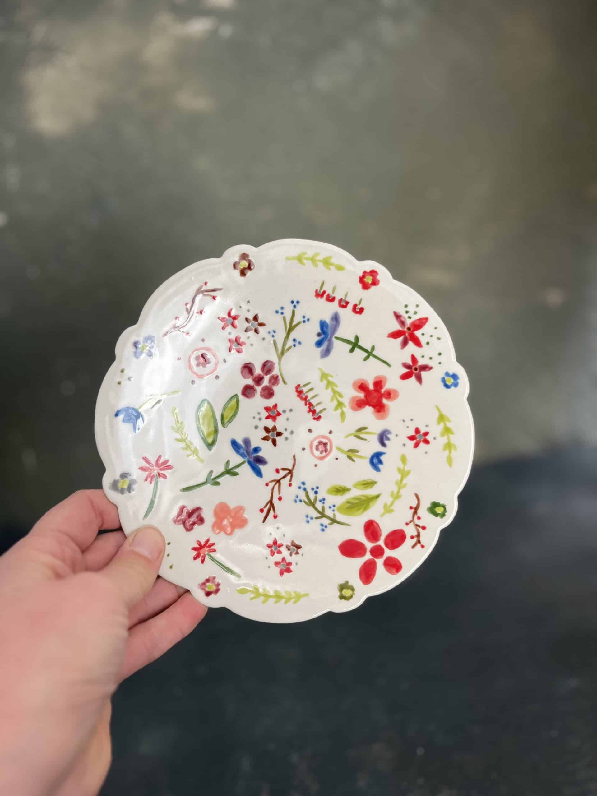 servies beschilderen en kerst high tea... 2 leuke dingen combineren en heerlijk keuvelen met je vriendinnen, collega's of je partner