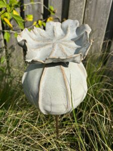 Workshop Tuinbollen op een pin, keramiek